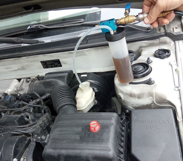 Automobilio stabdžių skysčio keitiklis - Originalu-pigu