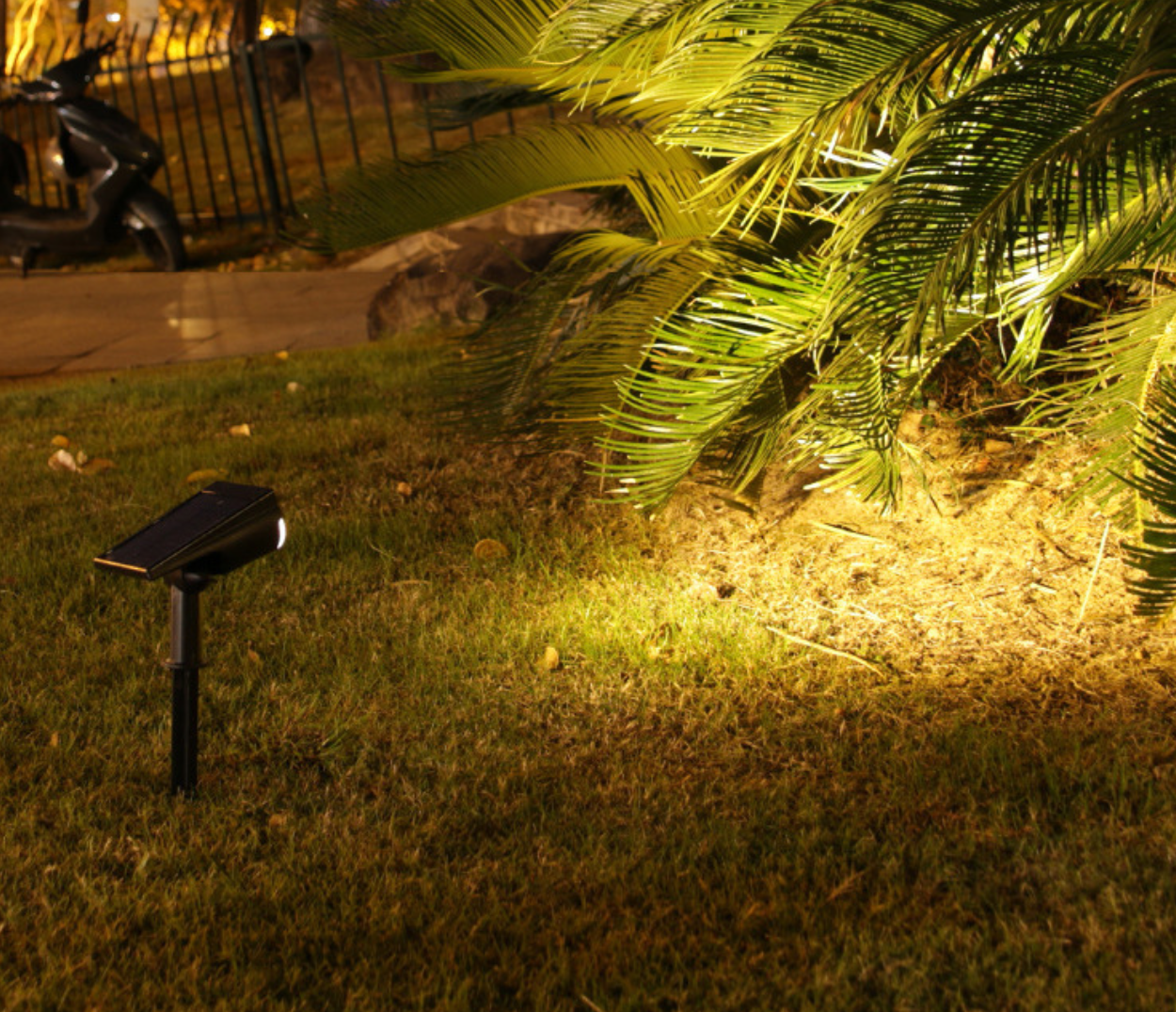 Galingas prožektorius su saulės baterija - Originalu-pigu