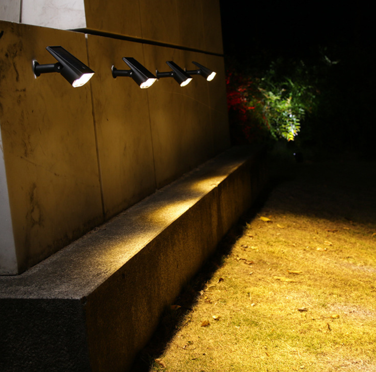 Galingas prožektorius su saulės baterija - Originalu-pigu