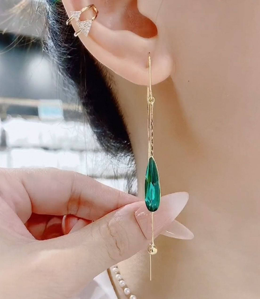 Kabantys žalio zirkonio auskarai - Originalu-pigu