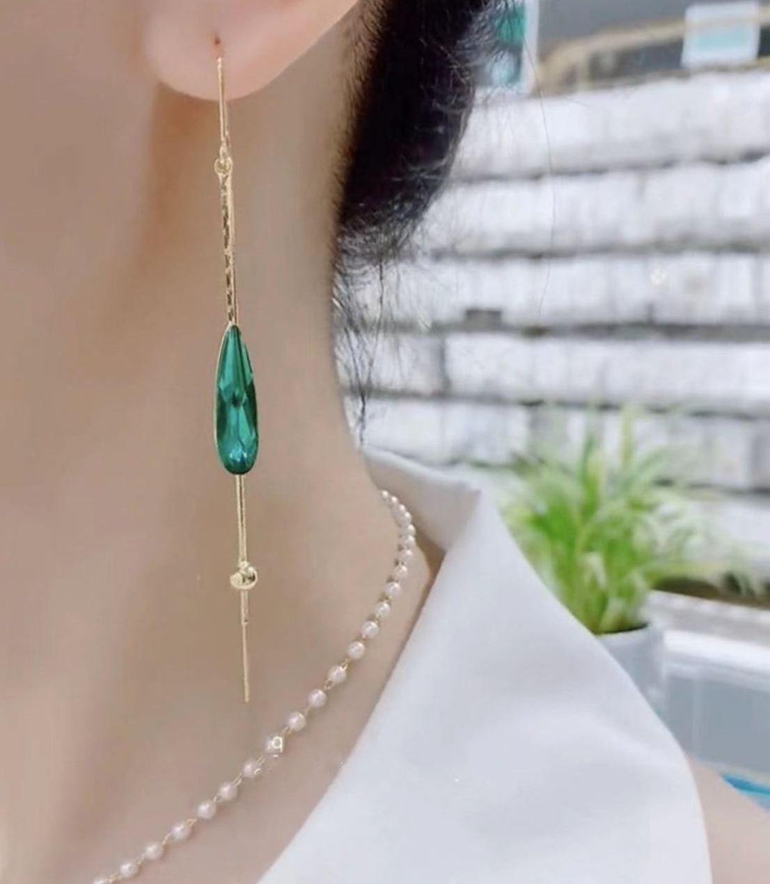 Kabantys žalio zirkonio auskarai - Originalu-pigu