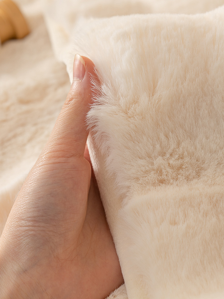 Pliušinis sofos ir pagalvių užvalkalas - Originalu-pigu