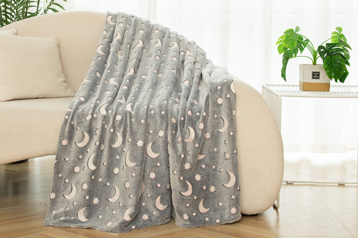 Šilta tamsoje šviečianti antklodė - Originalu-pigu