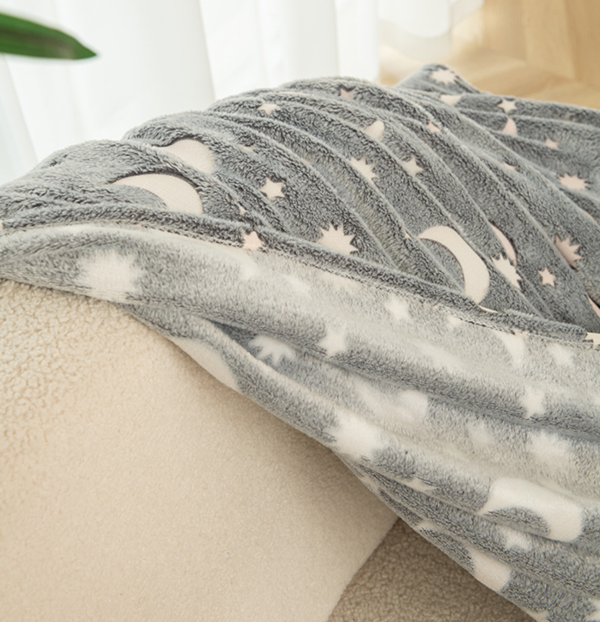 Šilta tamsoje šviečianti antklodė - Originalu-pigu