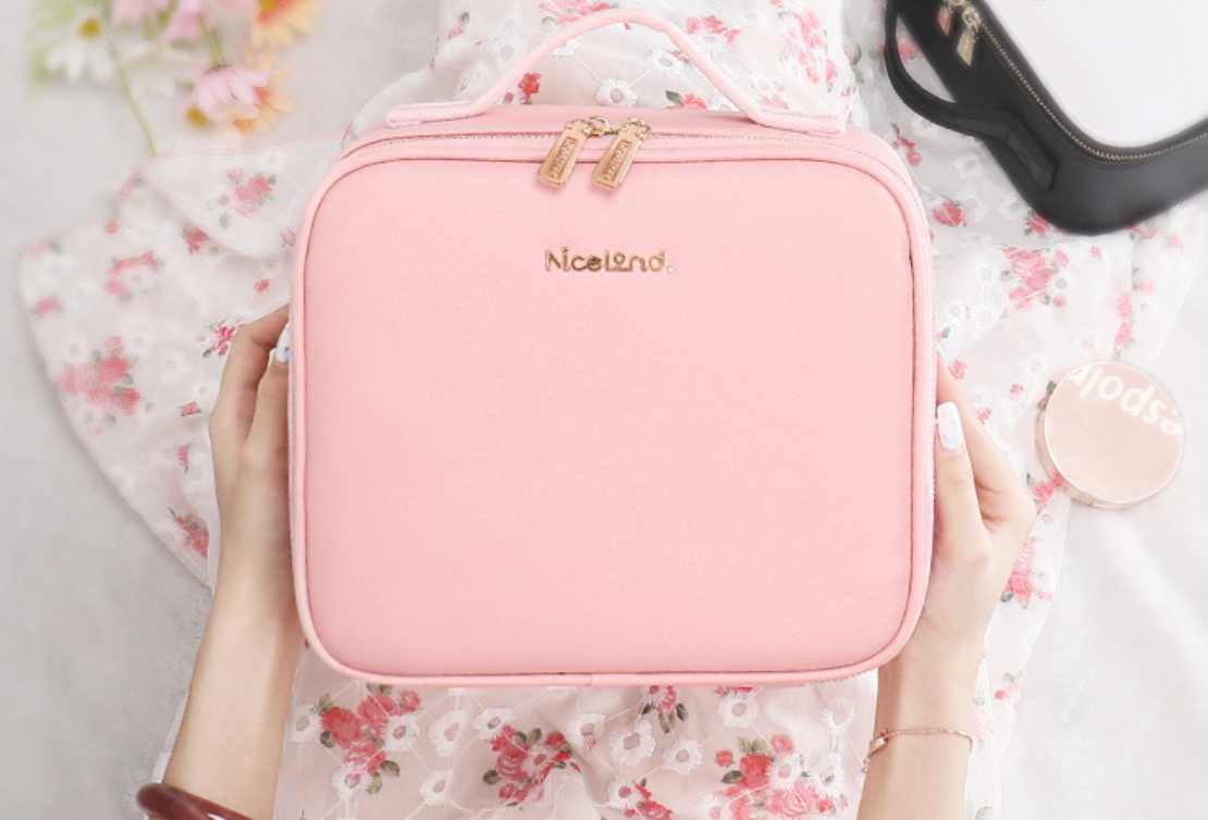 Didelė kosmetinė su LED veidrodžiu - Originalu-pigu