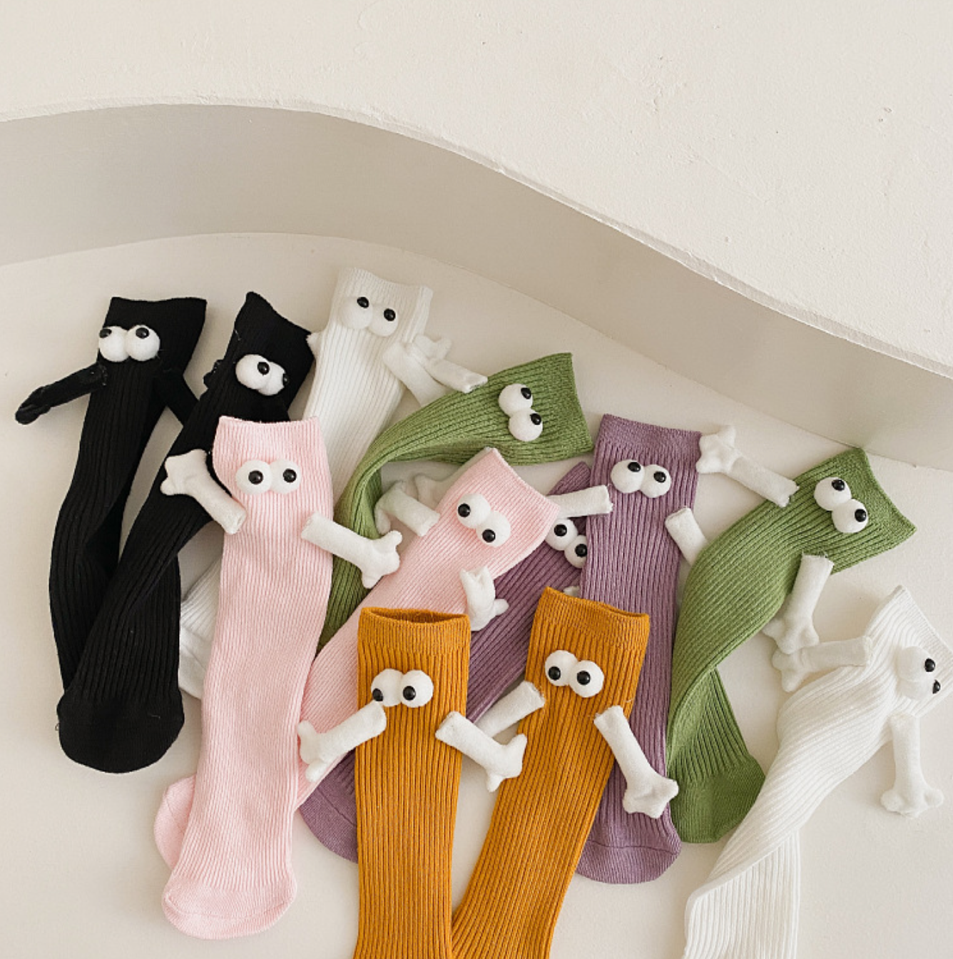 Kojinės porai su magnetinėmis rankomis (2 poros) - Originalu-pigu