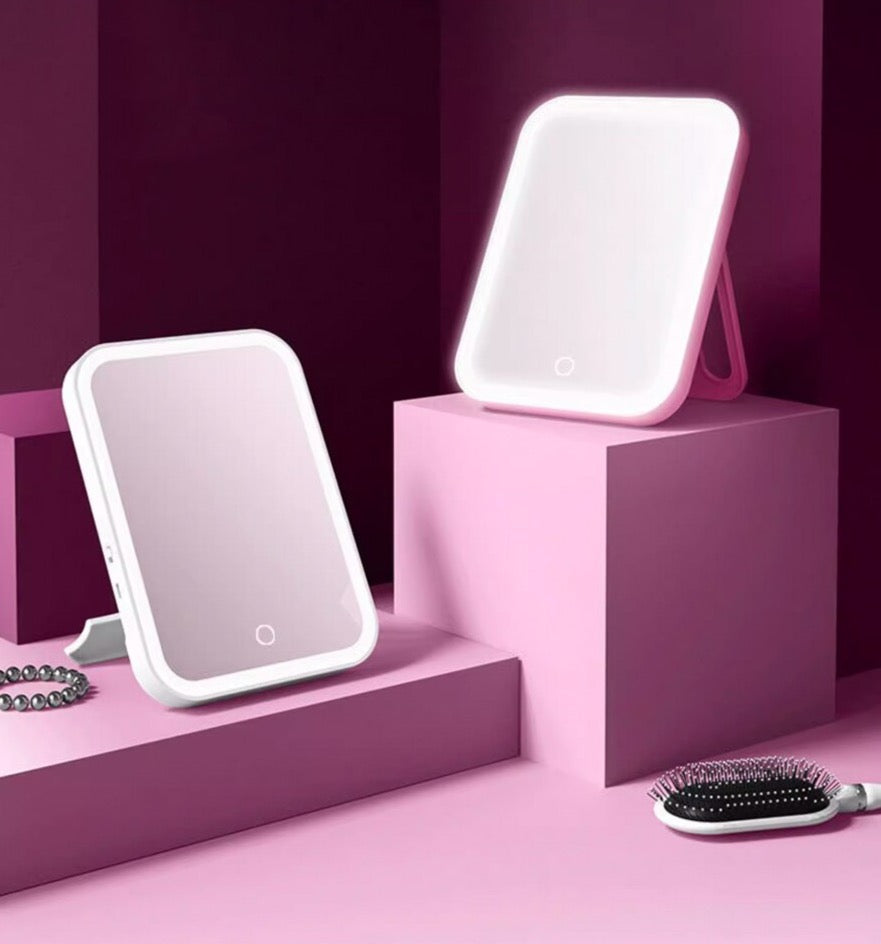 LED įkraunamas veidrodėlis - Originalu-pigu