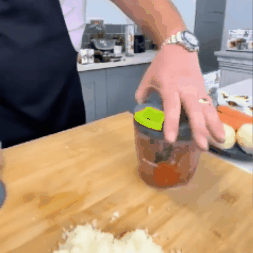 Rankinis daržovių smulkintuvas