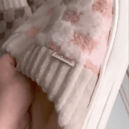 Šiltos moteriškos šlepetės su langeliais - Originalu-pigu