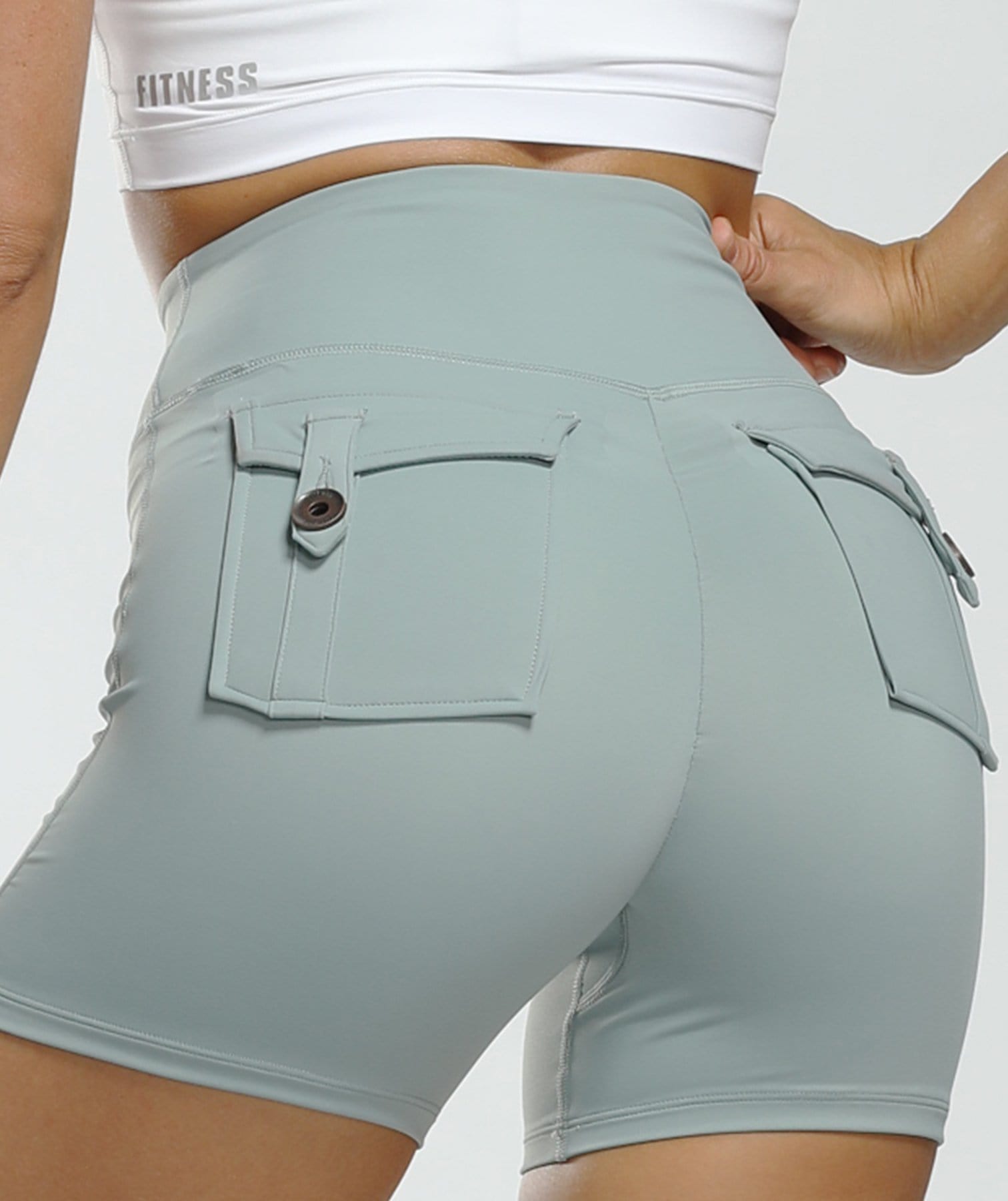 Paaukštinto liemens sportiniai šortai moterims "Push Up Cargo" - Originalu-pigu