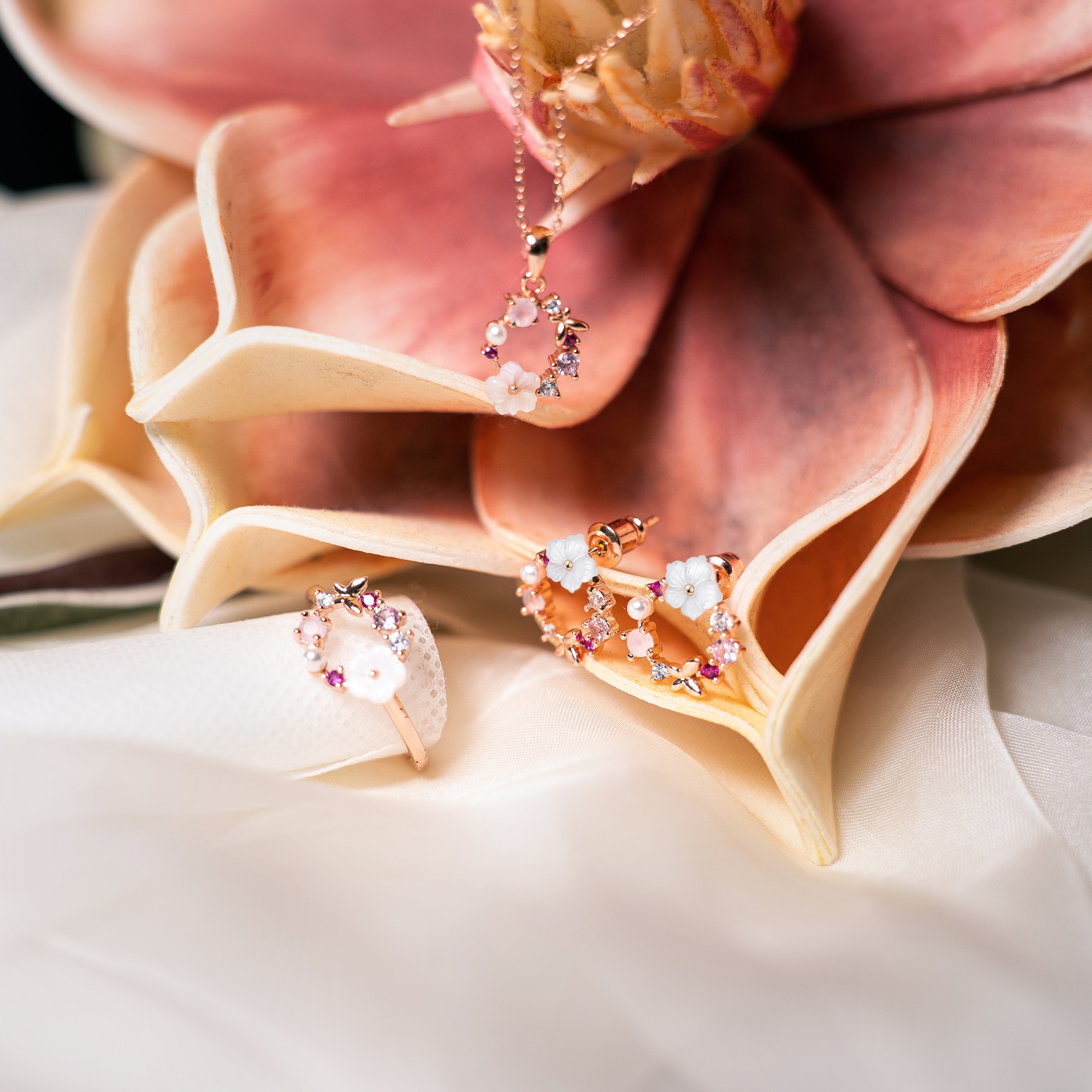 Gėlėti žibantys auskarai - Originalu-pigu